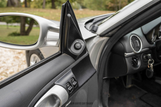 Used 2005 Porsche Boxster S RWD image 48