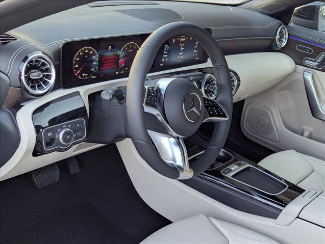 Used 2026 Mercedes-Benz CLA 250 image 3