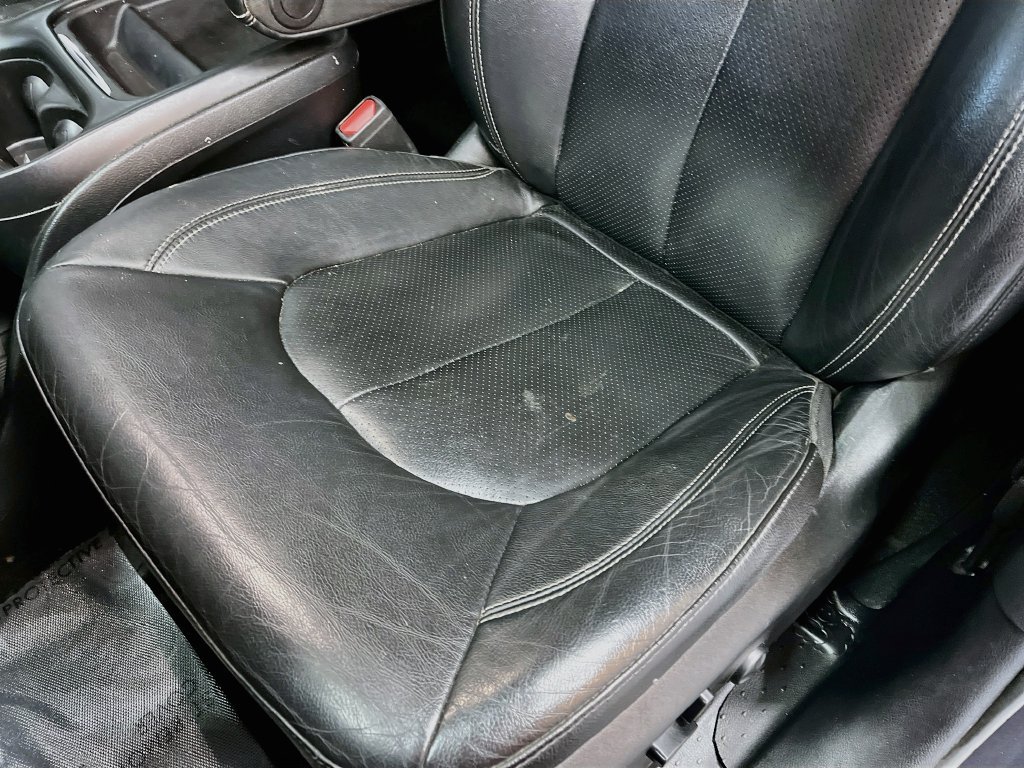 Used 2020 Chrysler Pacifica Touring-L w/ S Appearance Package FWD image 20