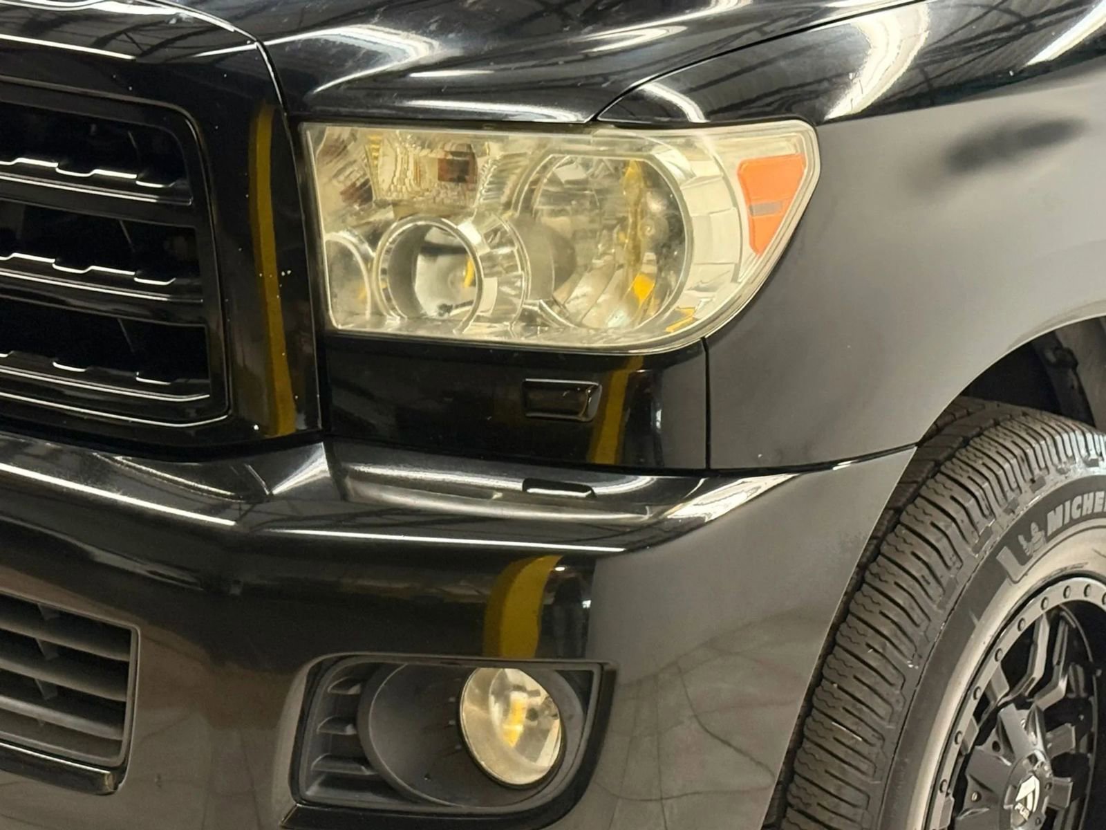Used 2013 Toyota Sequoia SR5 image 4