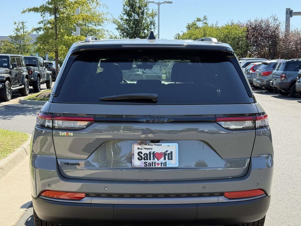 New 2027 Jeep Grand Cherokee Limited AWD/4WD image 11