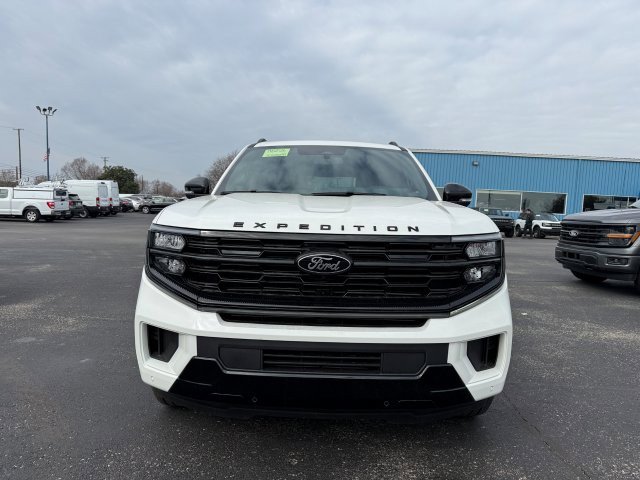 New 2026 Ford Expedition Max Platinum w/ Stealth Appearance Package AWD/4WD image 4
