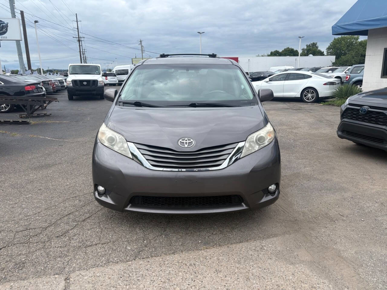 Used 2013 Toyota Sienna XLE