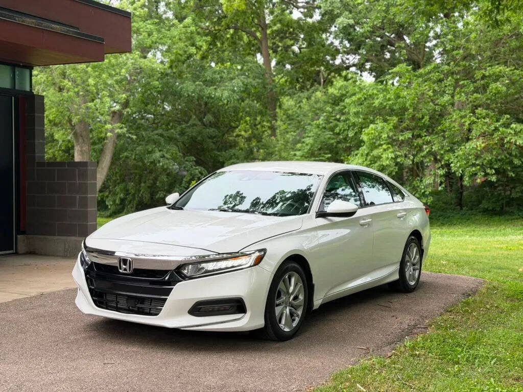 Used 2019 Honda Accord LX image 3