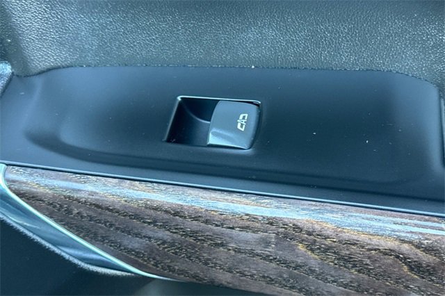 Used 2023 GMC Sierra 3500 Denali w/ Denali Black Diamond Edition image 22