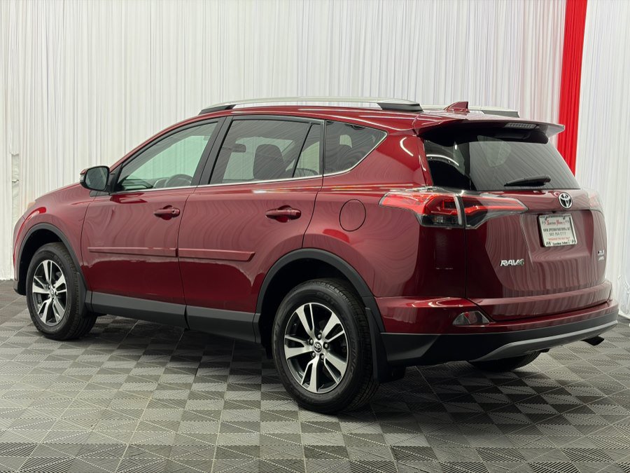 Used 2018 Toyota RAV4 XLE AWD/4WD image 6