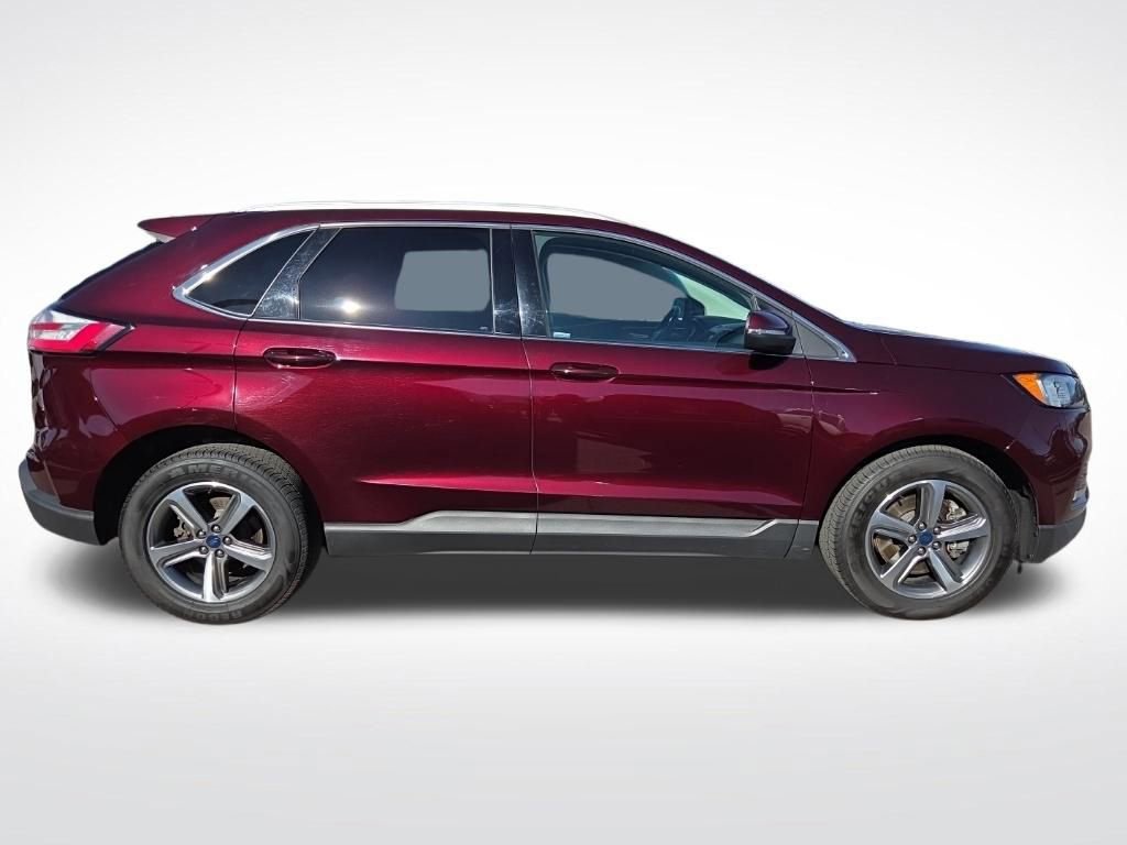 Used 2019 Ford Edge SEL w/ Equipment Group 201A image 2
