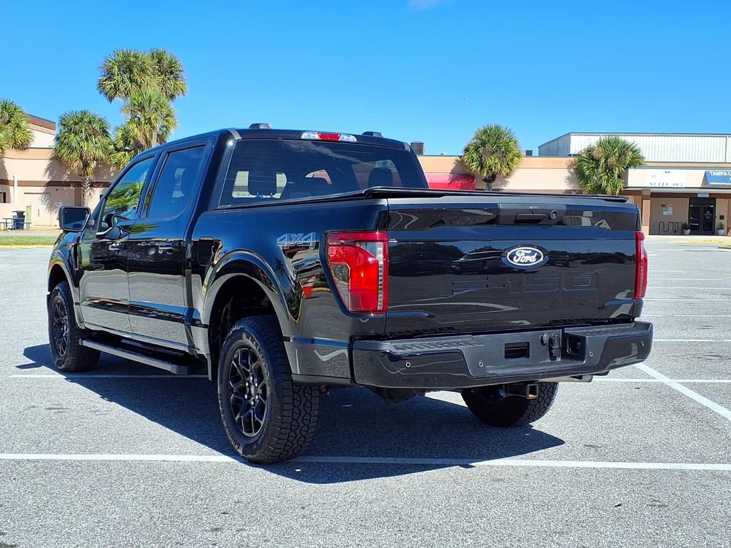 Used 2024 Ford F150 XLT w/ XLT Black Appearance Package image 5