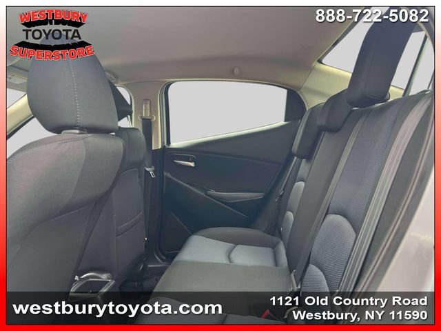 Used 2019 Toyota Yaris LE FWD image 15