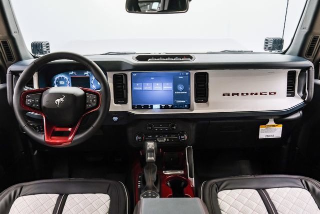 Used 2025 Ford Bronco Heritage Edition image 12