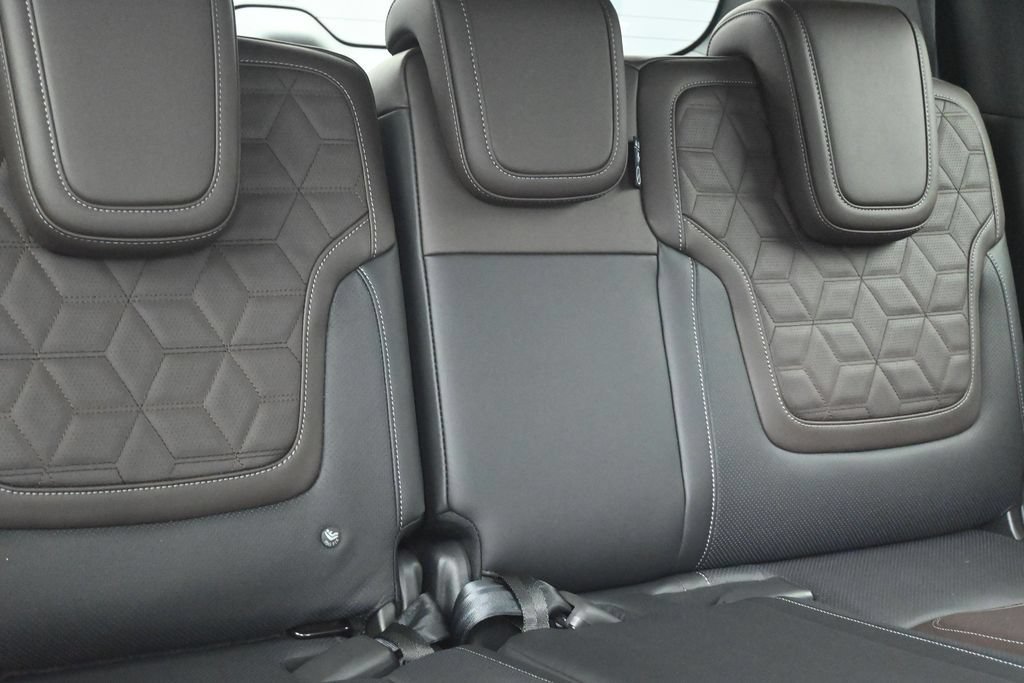 New 2026 Nissan Armada Platinum AWD/4WD image 12