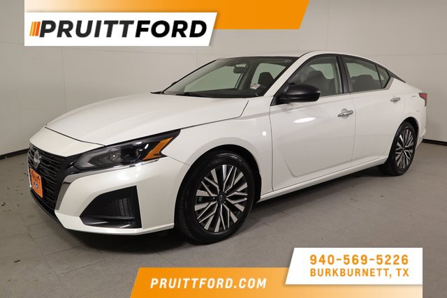 Used 2024 Nissan Altima 2.5 SV