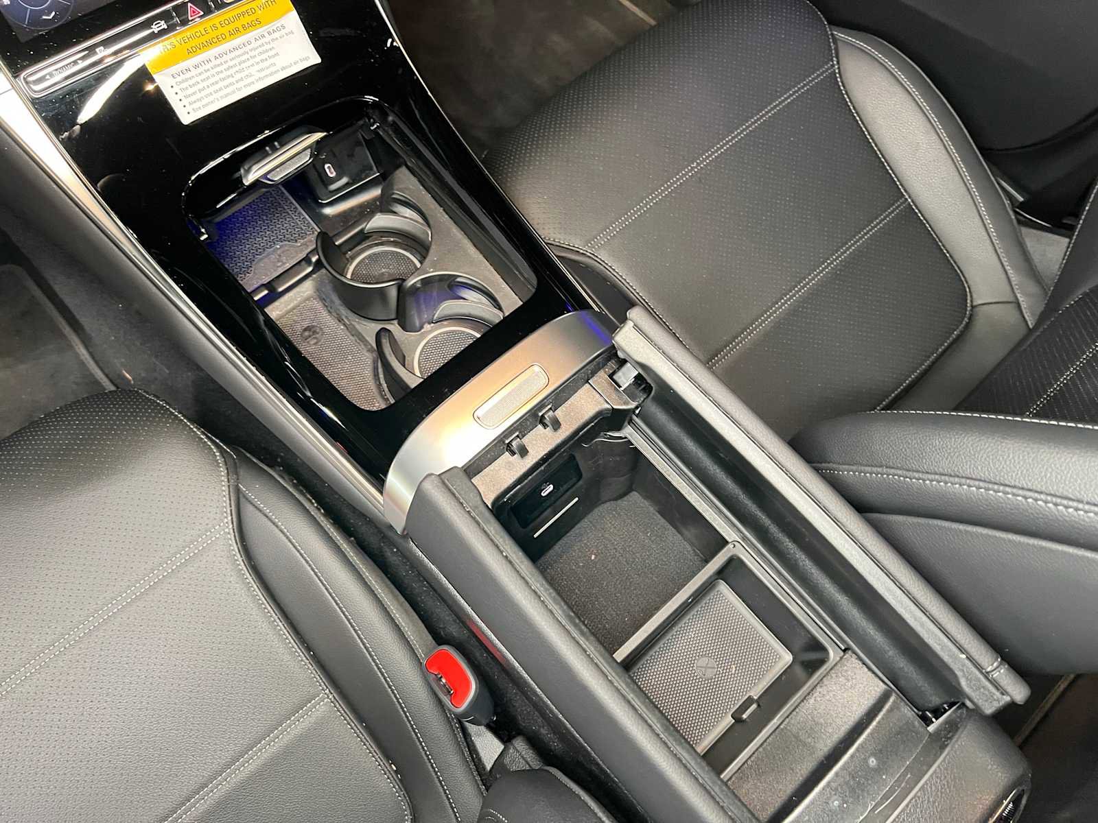 Used 2026 Mercedes-Benz GLC 300 4MATIC image 32