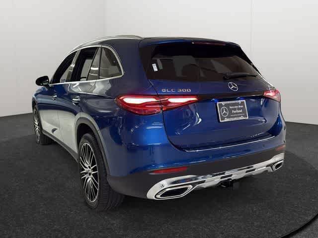 Used 2026 Mercedes-Benz GLC 300 4MATIC image 5