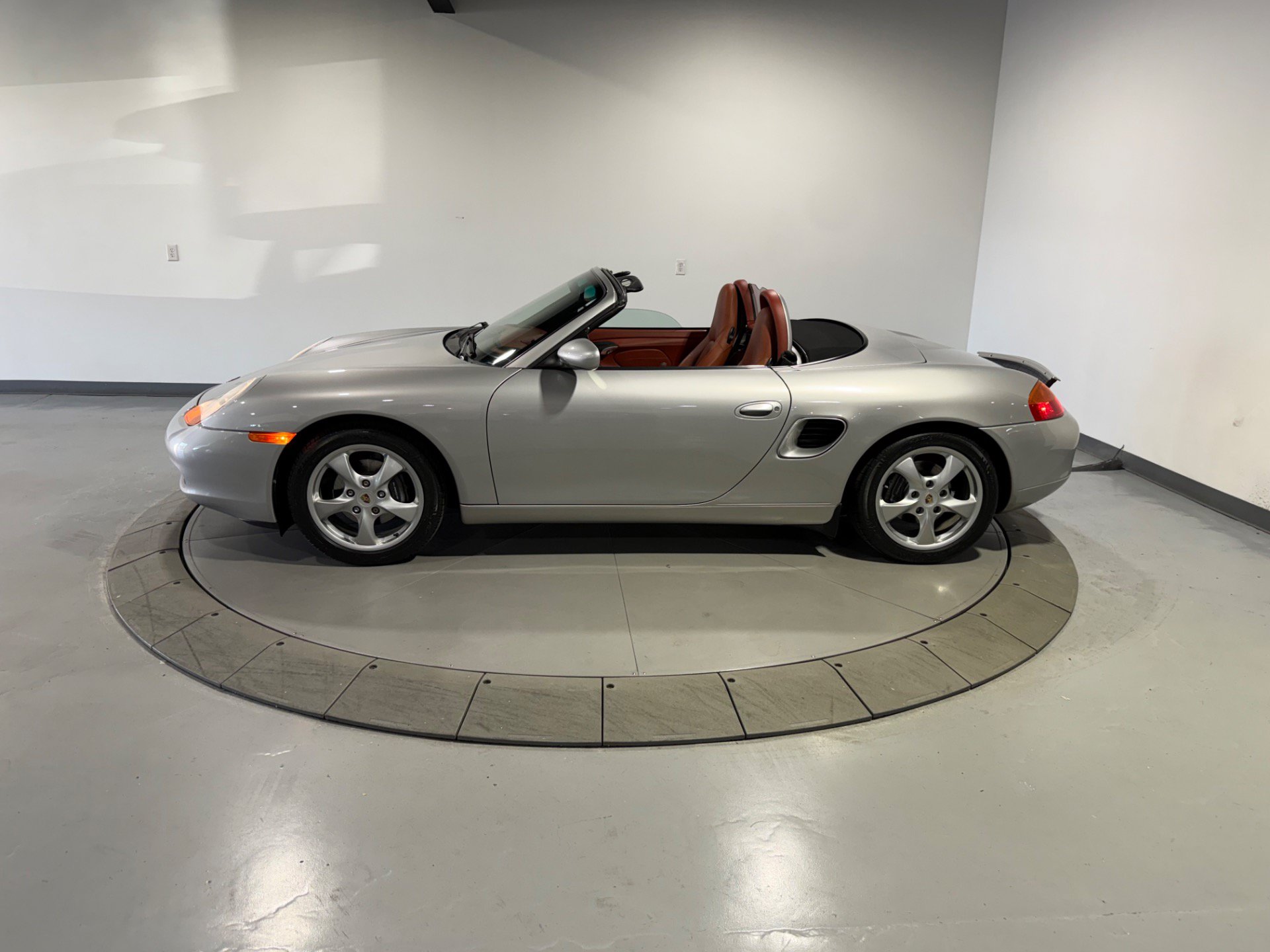 Used 2001 Porsche Boxster RWD image 14