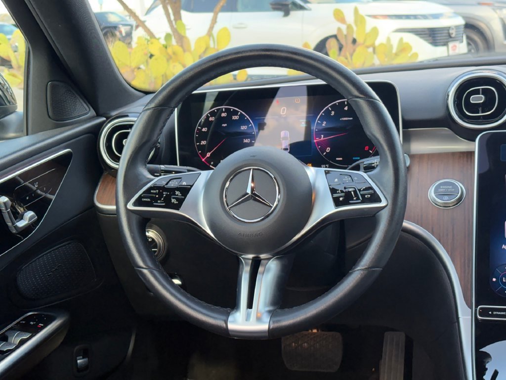 Used 2025 Mercedes-Benz C 300 4MATIC Sedan image 22