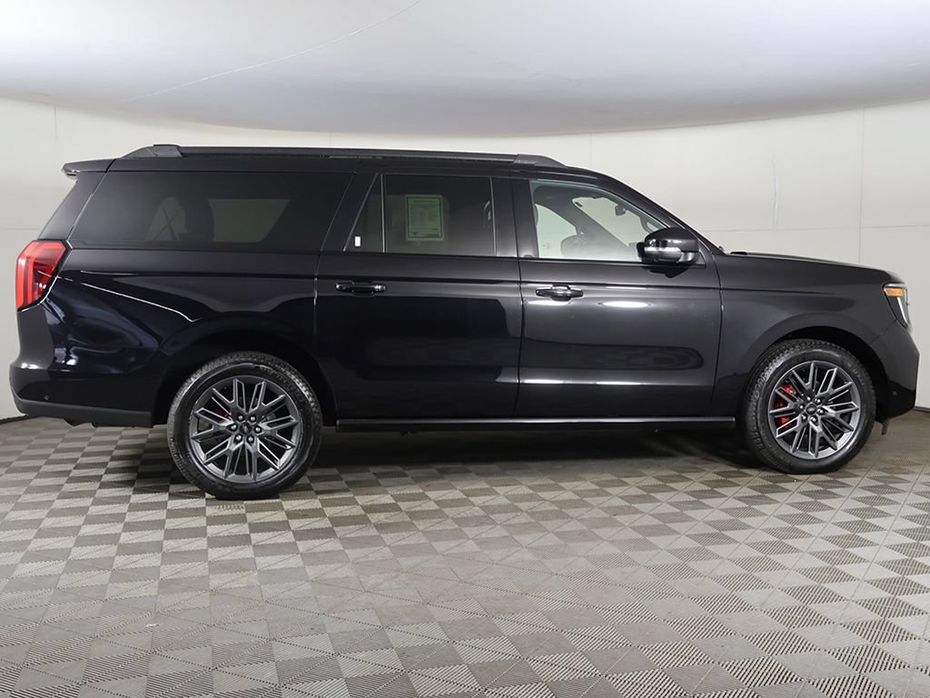 Used 2025 Ford Expedition Max Platinum w/ Stealth Performance Package AWD/4WD image 20