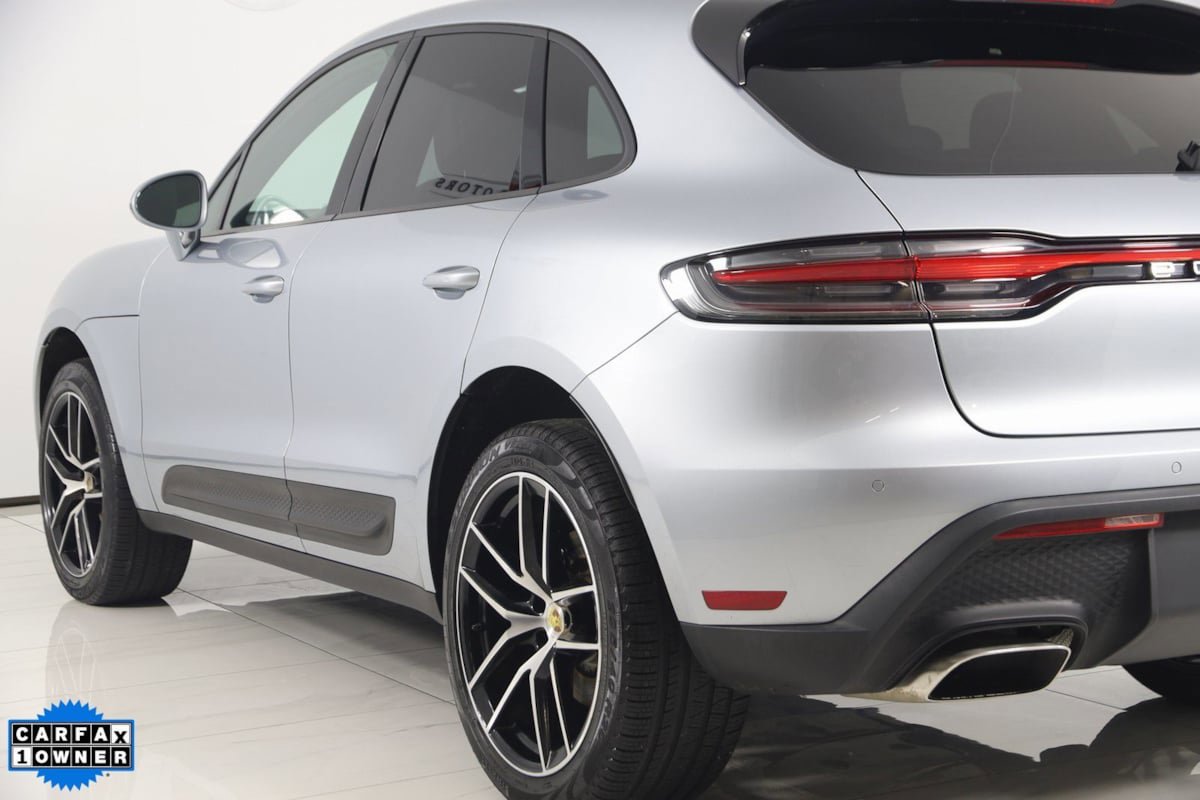 Used 2022 Porsche Macan image 25