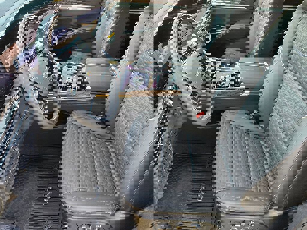 New 2026 Cadillac Escalade ESV Platinum Sport w/ LPO, ONYX Package image 11