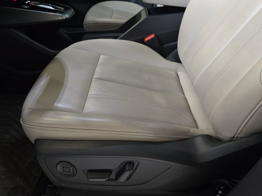 Certified 2023 Audi Q4 e-tron Premium Plus w/ Premium Plus AWD/4WD image 28
