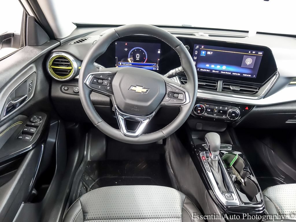 New 2026 Chevrolet Trax LT w/ Driver Confidence Package FWD image 12