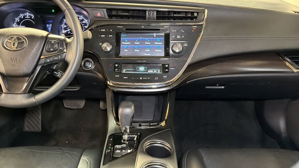 Used 2016 Toyota Avalon Limited image 15