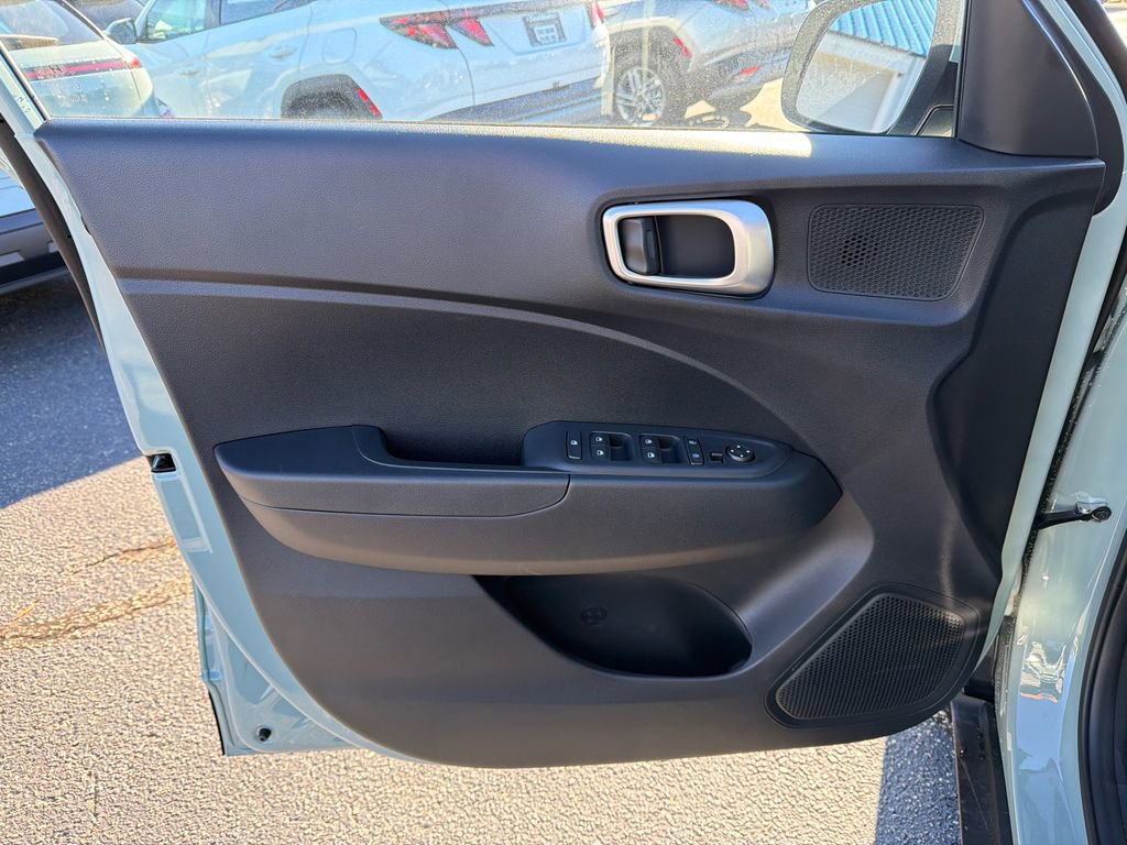 New 2026 Hyundai Venue SE image 10