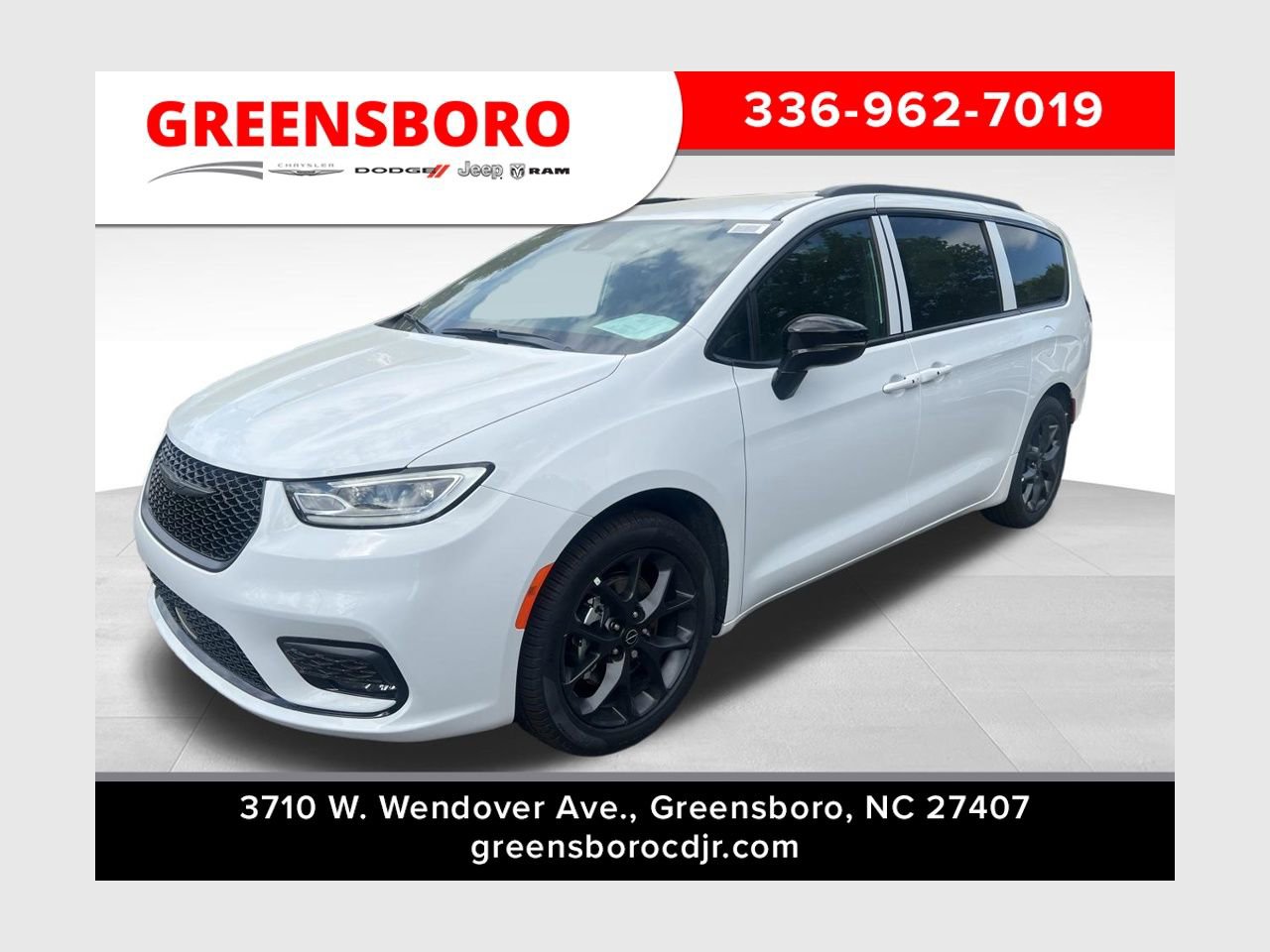 New 2026 Chrysler Pacifica Select w/ S Appearance Package FWD image 1