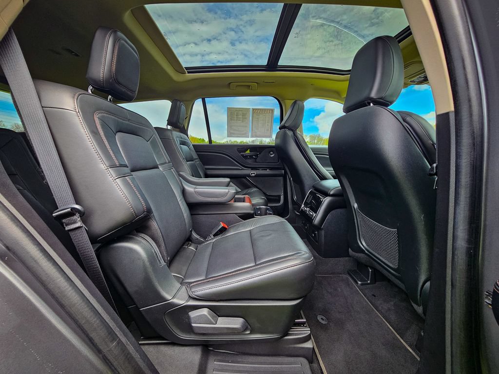 Used 2022 Lincoln Aviator Reserve w/ Equipment Group 201A AWD/4WD image 42