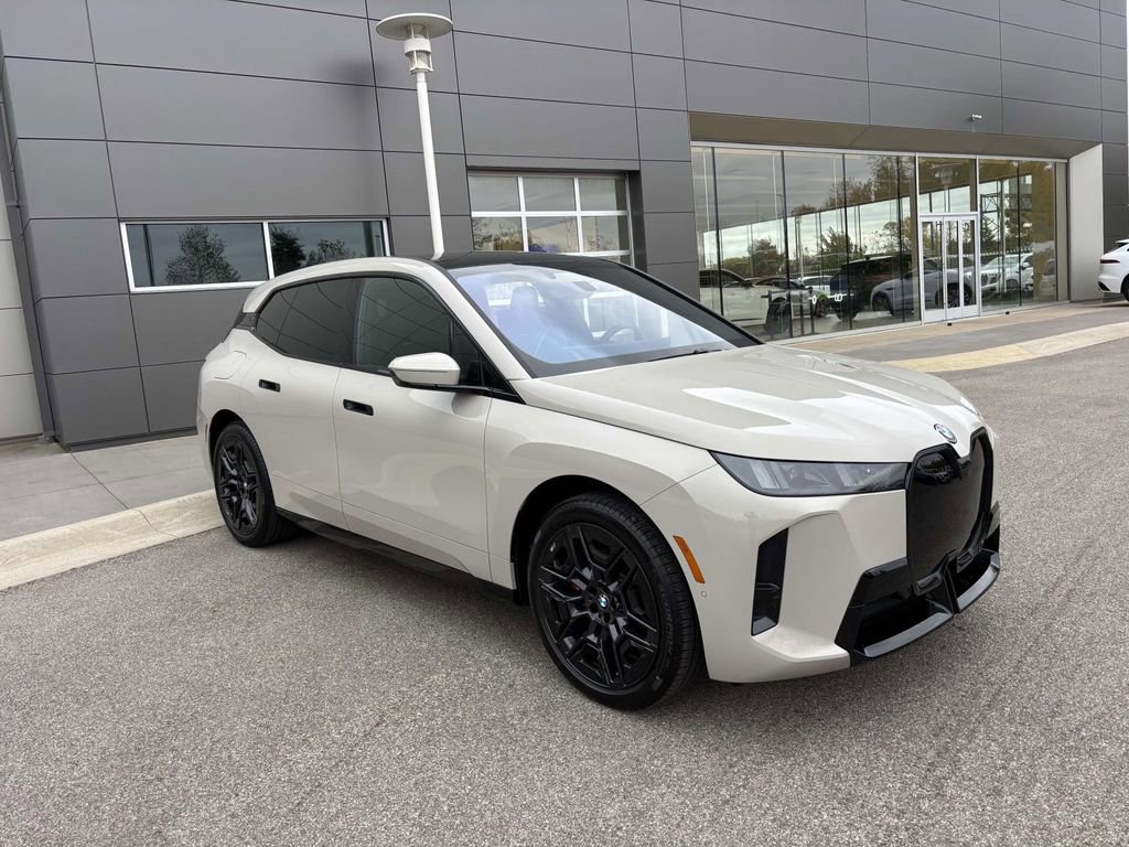 New 2026 BMW iX xDrive45 w/ M Sport Package image 1