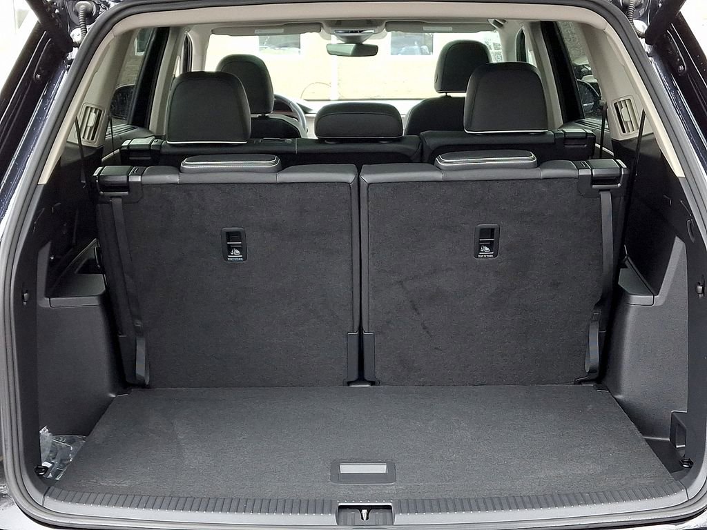 Certified 2025 Volkswagen Atlas SEL Premium R-Line AWD/4WD image 29