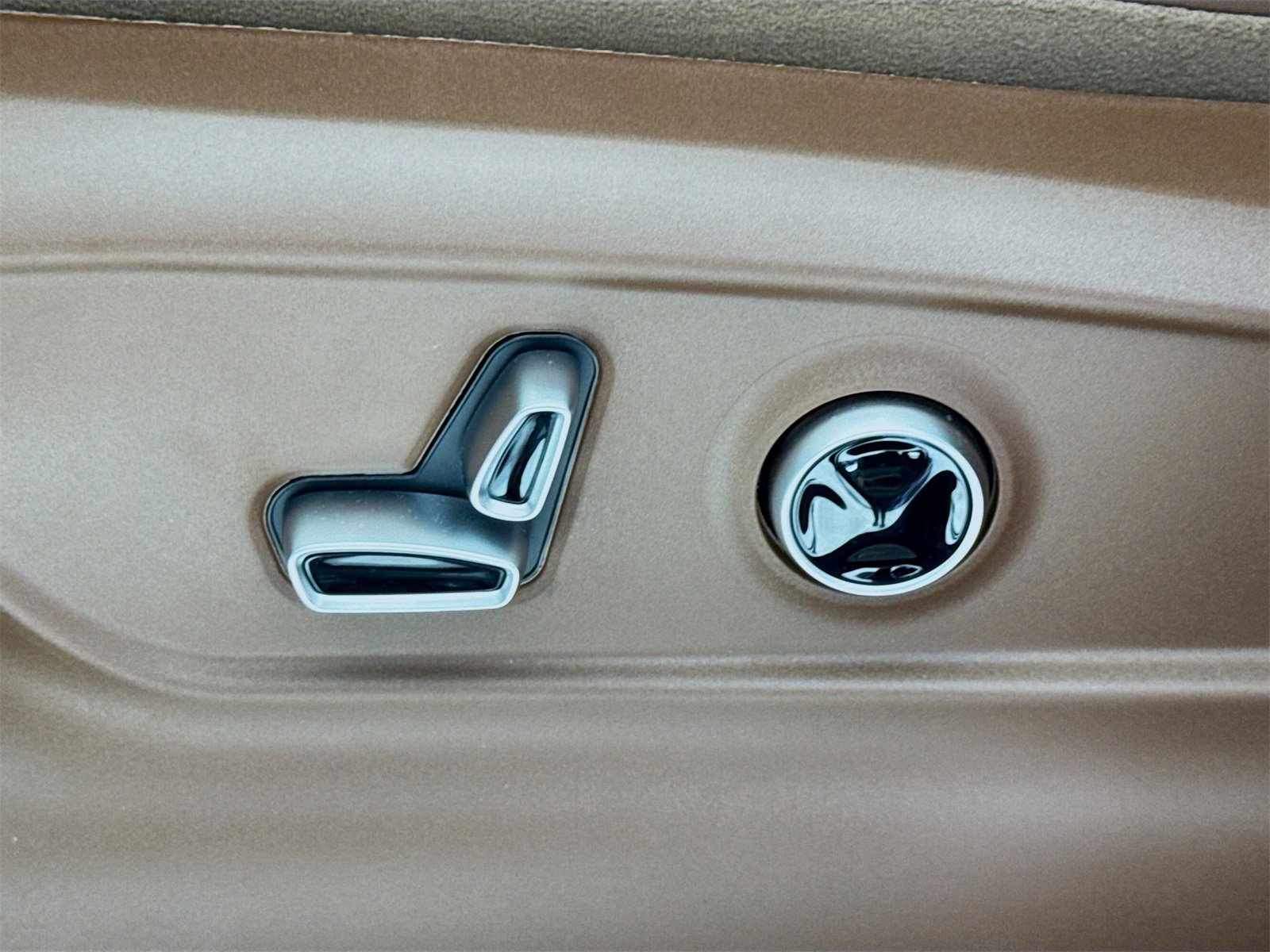 New 2025 Maserati Grecale GT image 20