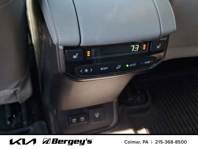 Used 2020 Toyota Highlander Platinum AWD/4WD image 14