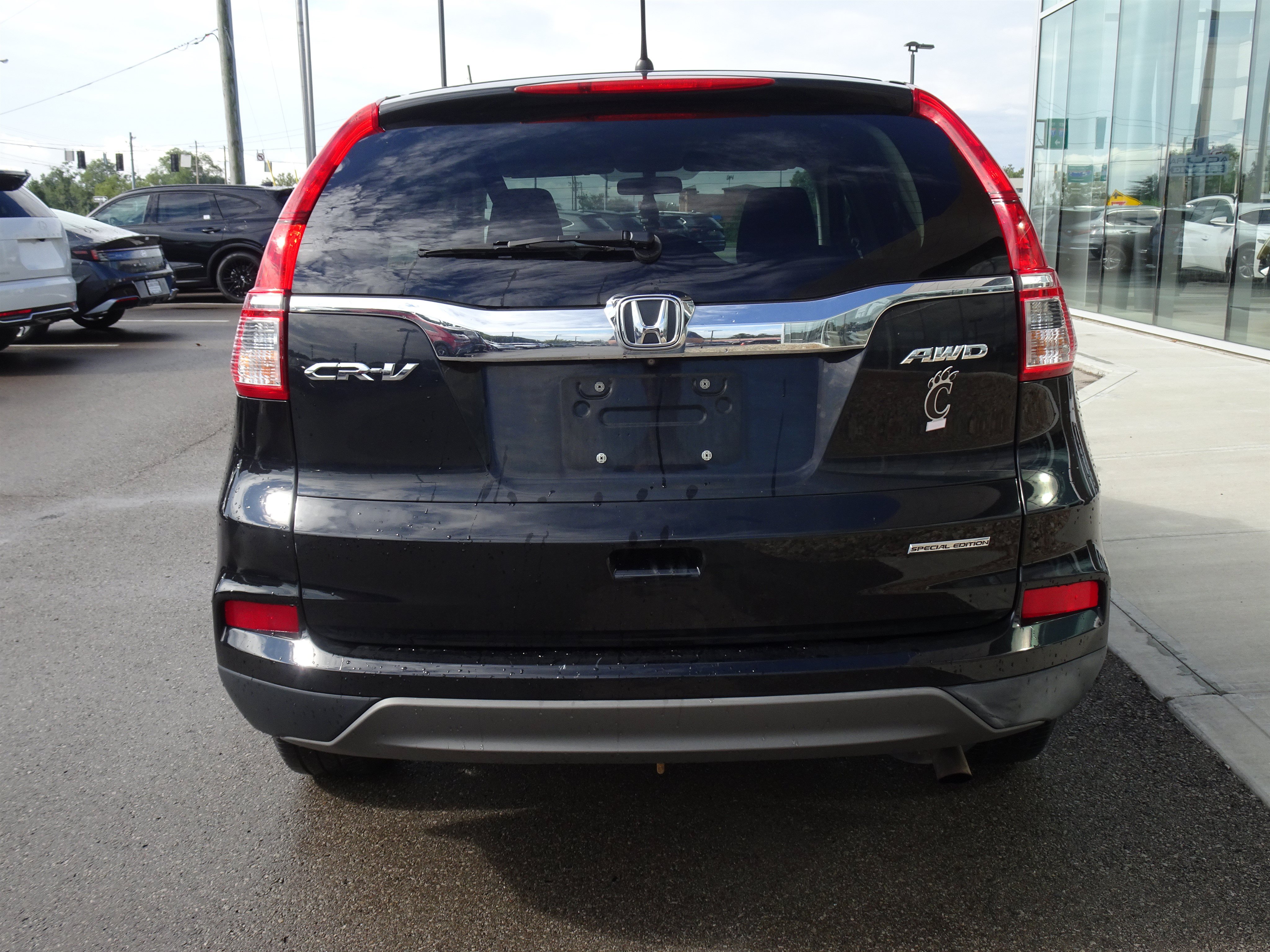 Used 2016 Honda CR-V SE image 4