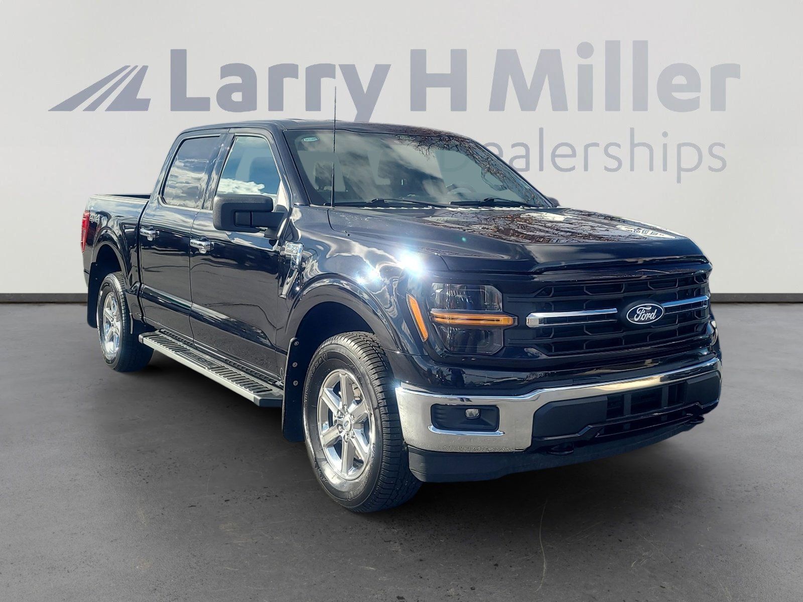 Certified 2025 Ford F150 XLT w/ Equipment Group 301A Standard image 7