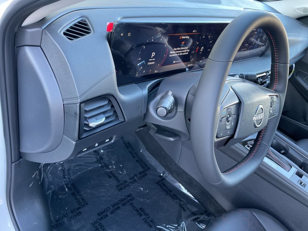 New 2026 Nissan Sentra SR w/ SR Premium Package FWD image 11