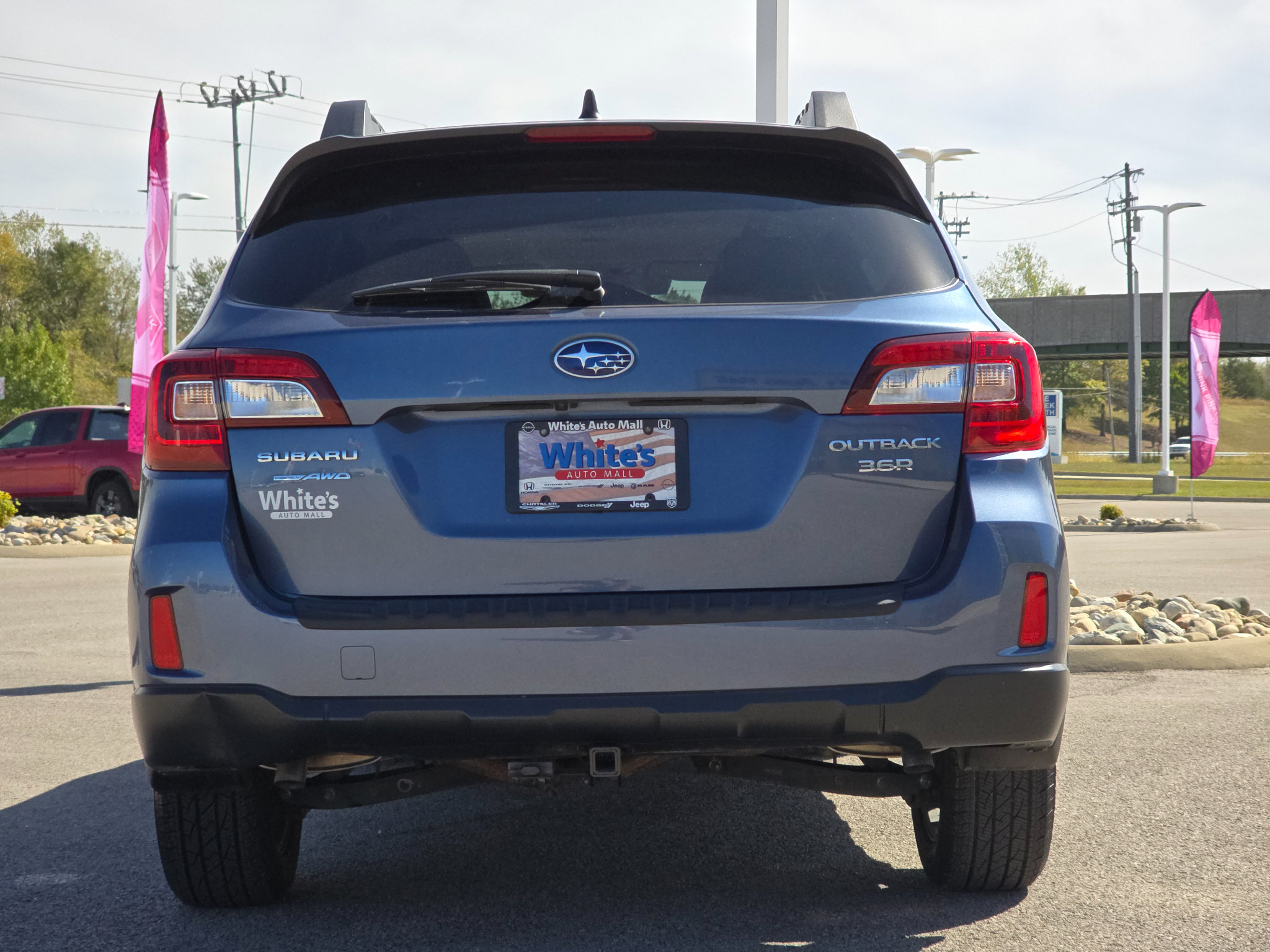 Used 2016 Subaru Outback 3.6R Limited AWD/4WD image 9