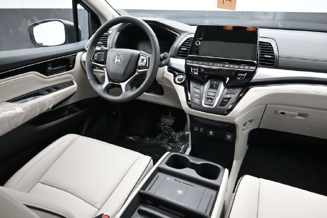 New 2027 Honda Odyssey Touring image 10