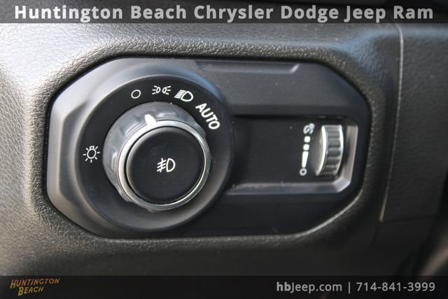 Used 2023 Jeep Wrangler Sport S image 12