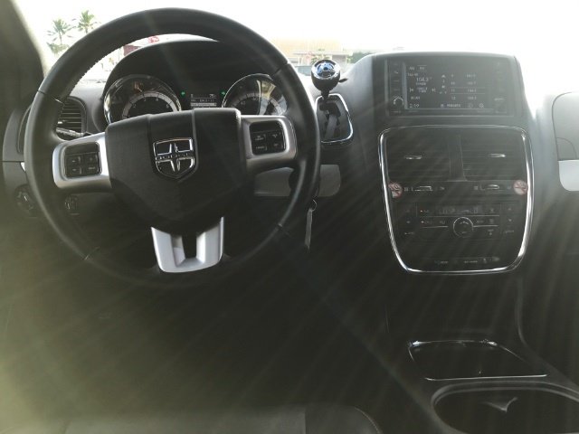 Used 2016 Dodge Grand Caravan R/T FWD image 10