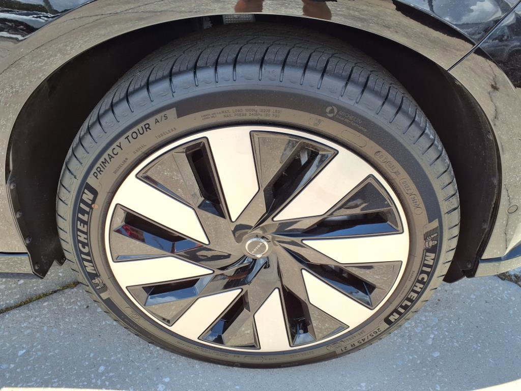 Used 2025 Volvo EX90 Ultra image 9