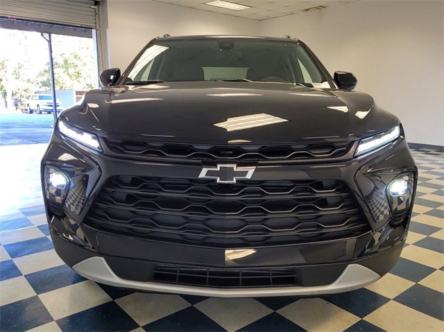 New 2025 Chevrolet Blazer LT w/ Midnight/Sport Edition image 2