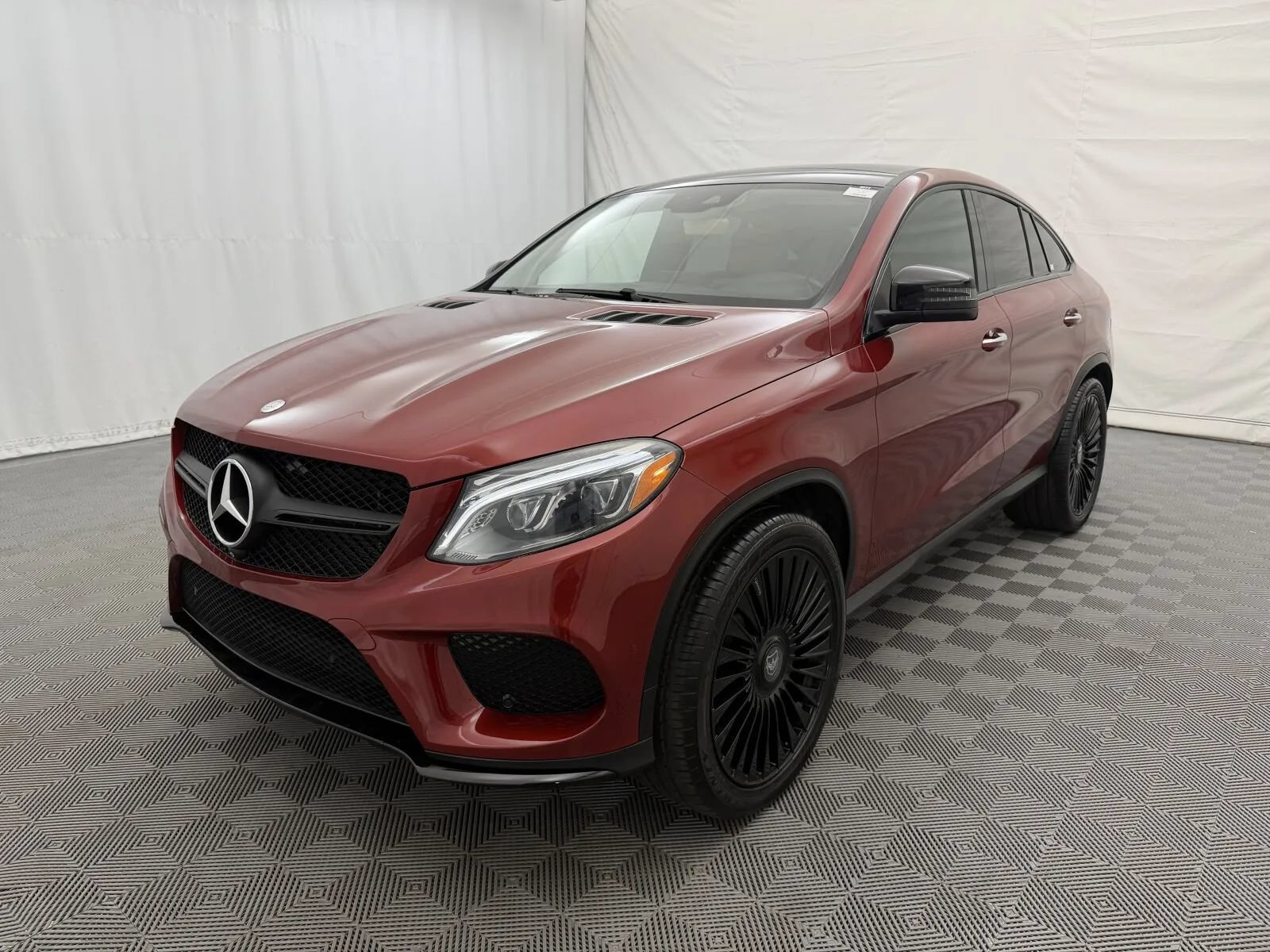 Used 2016 Mercedes-Benz GLE 450 4MATIC Coupe image 2