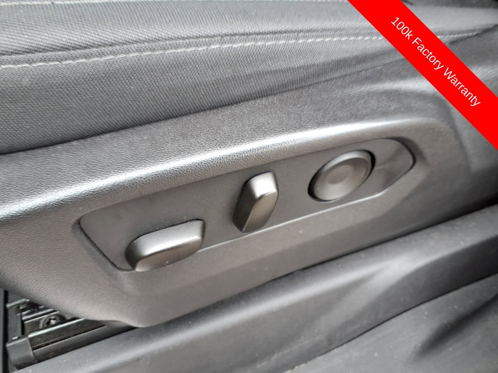 Used 2024 Chevrolet Silverado 1500 LT AWD/4WD image 17
