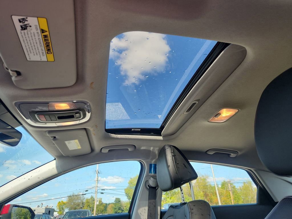 Certified 2023 Hyundai Elantra Limited image 21