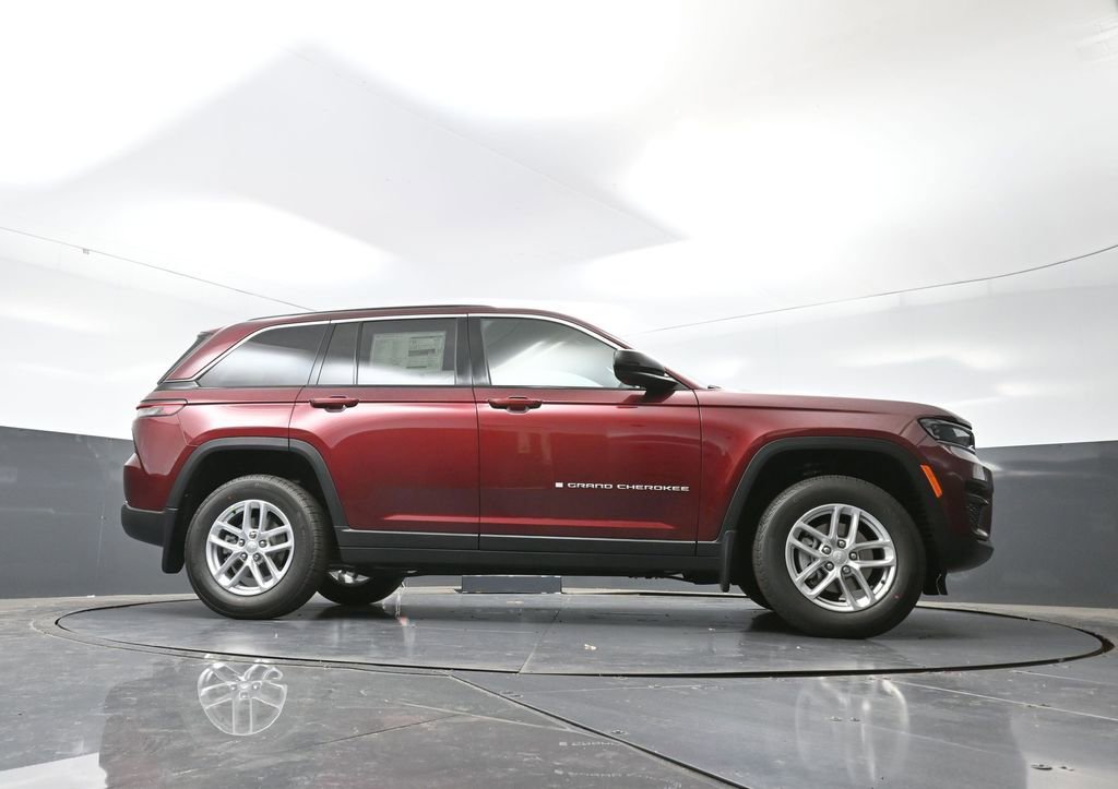 New 2025 Jeep Grand Cherokee Laredo X w/ Luxury Tech Group I image 49