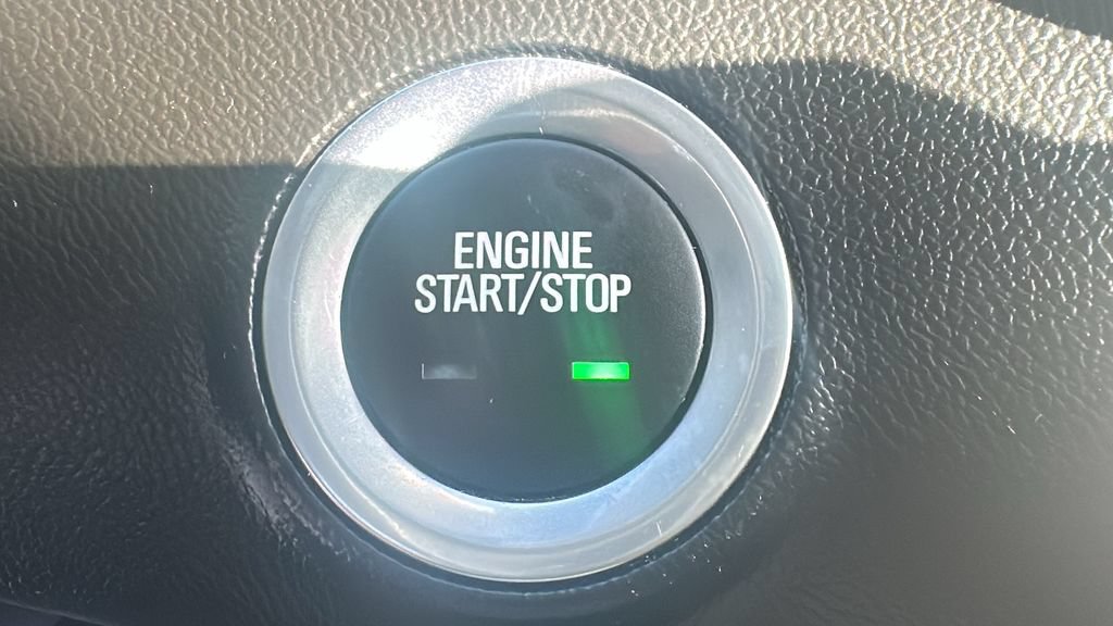 Used 2024 GMC Terrain SLE FWD image 23