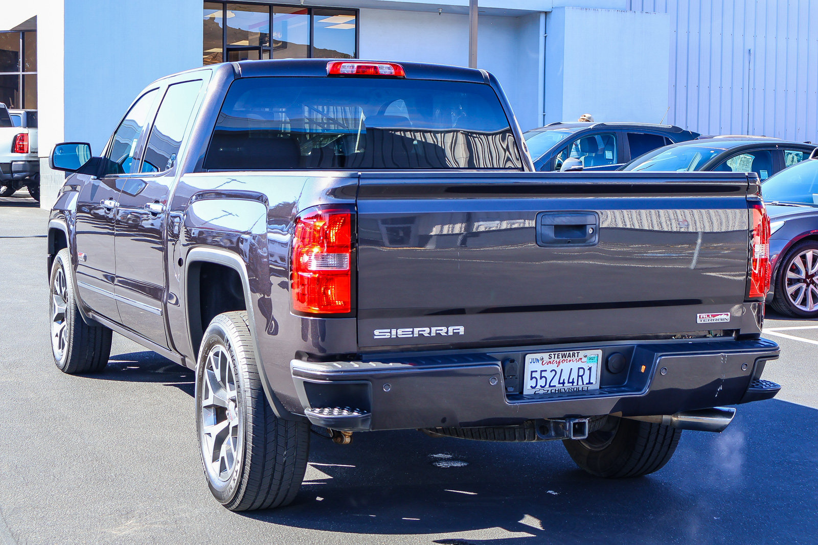 Used 2014 GMC Sierra 1500 SLT w/ All-Terrain Package AWD/4WD image 22