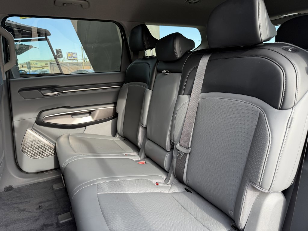 Used 2024 Kia EV9 Light image 36