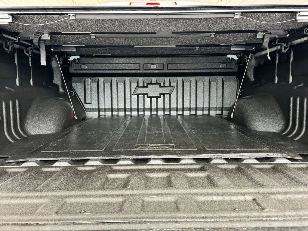 Used 2017 Chevrolet Colorado Z71 image 9